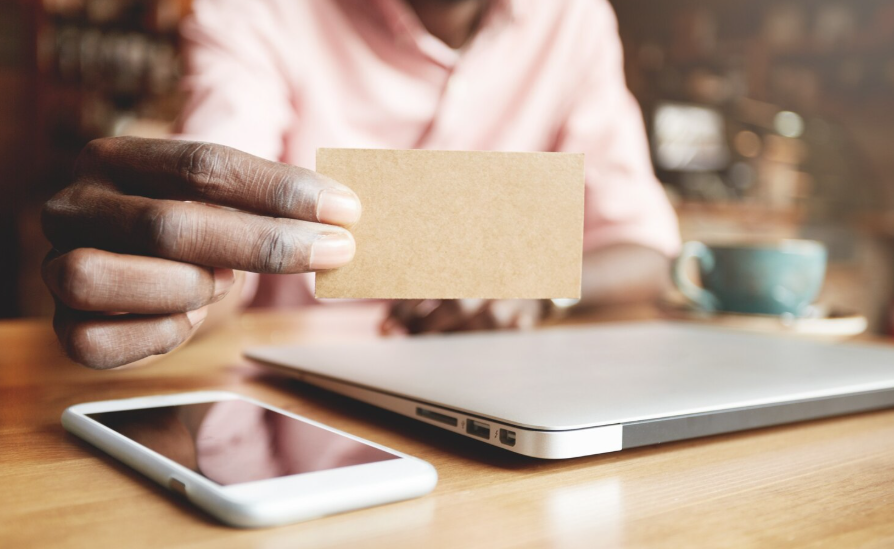 Digital vs Physical Gift Card